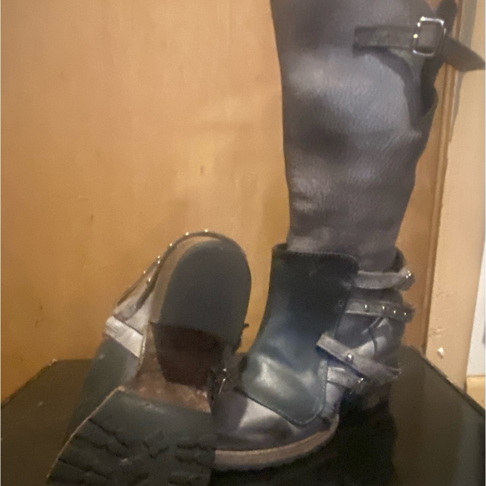 Freebird by steven boots .. size 8 .. worn a couple times